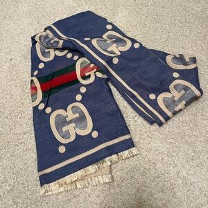 Gucci GG jacquard wool silk scarf